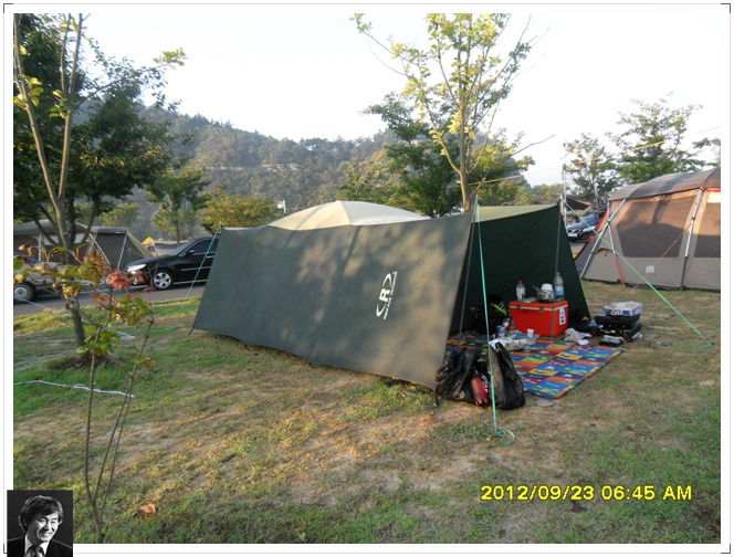 강변 야영장 이미지