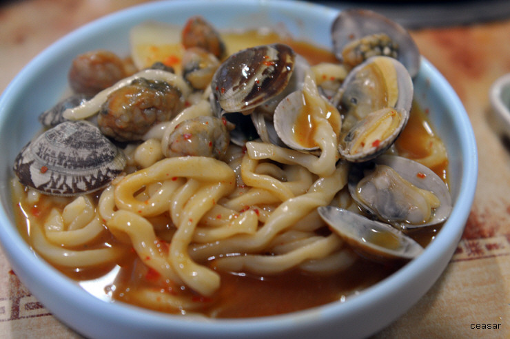 전통궁중칼국수 이미지