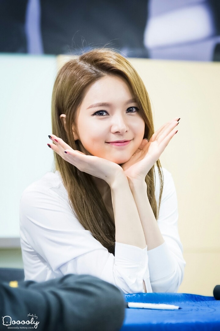 피에스타의 동안 리더 재이 | 인스티즈