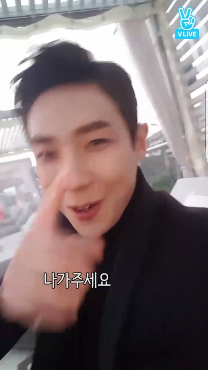 전직 아이돌 출신 배우가 팬들과 소통하는 법.Vapp | 인스티즈