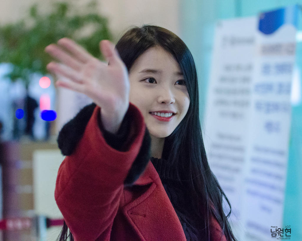[16.01.22] 김포공항 출국 아이유.jpg | 인스티즈