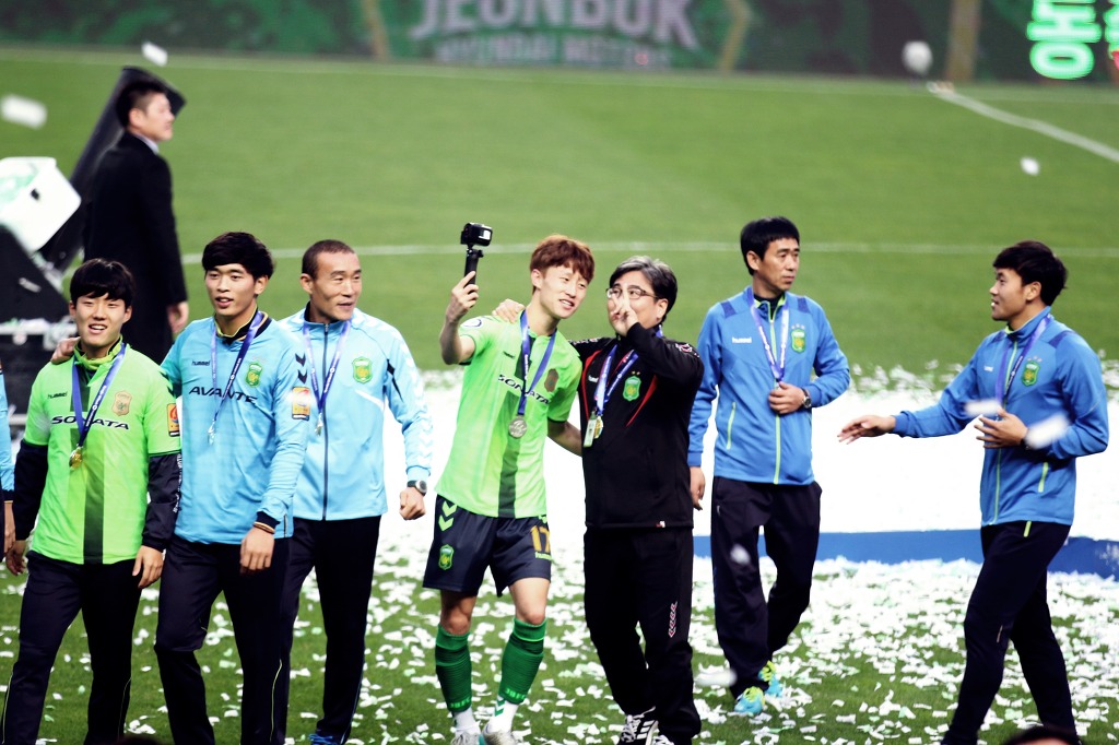 20151121 전북현대모터스 vs 성남FC 직관사진입니다.(1) *우승세레모니* | 인스티즈