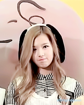 트와이스 사나 수수한 모습.gif | 인스티즈
