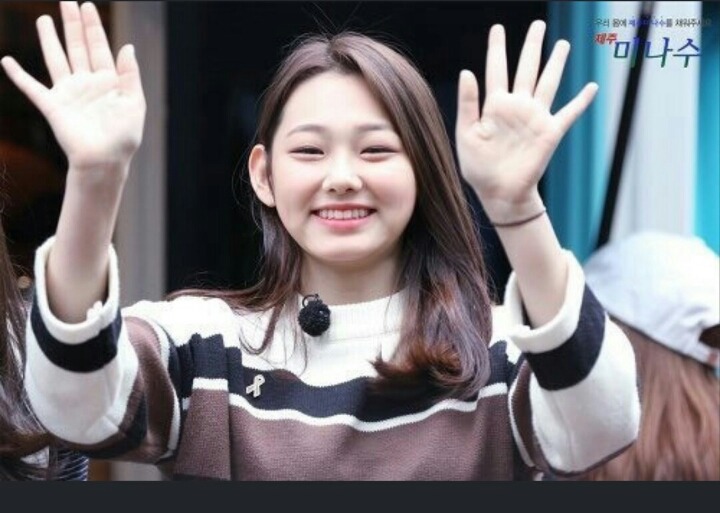 강미나 팬들이 싸우는 이유 | 인스티즈