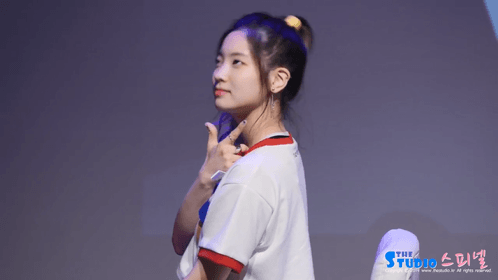 [트와이스] 피부가 두부처럼 하얀 둡둡 다현 짤들.jpg | 인스티즈