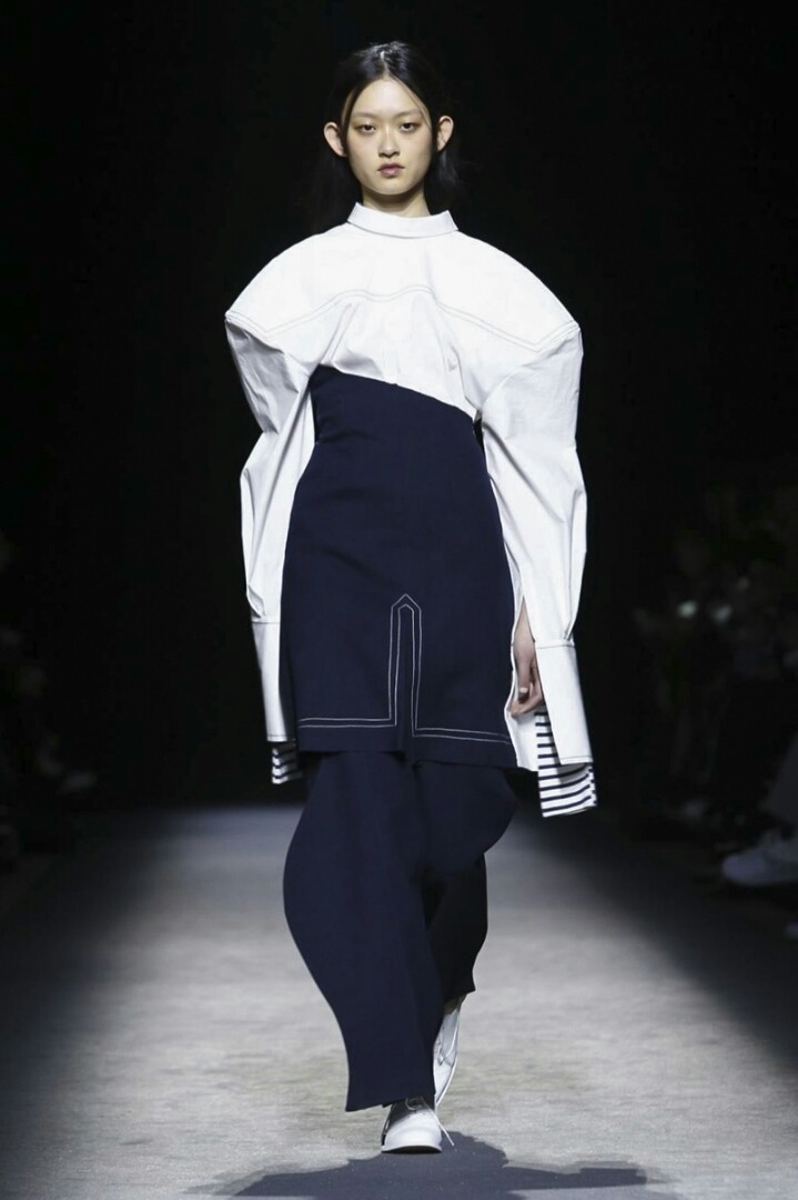 Jacquemus 쟈크뮈스 2016 FallWinter RTW Milan | 인스티즈