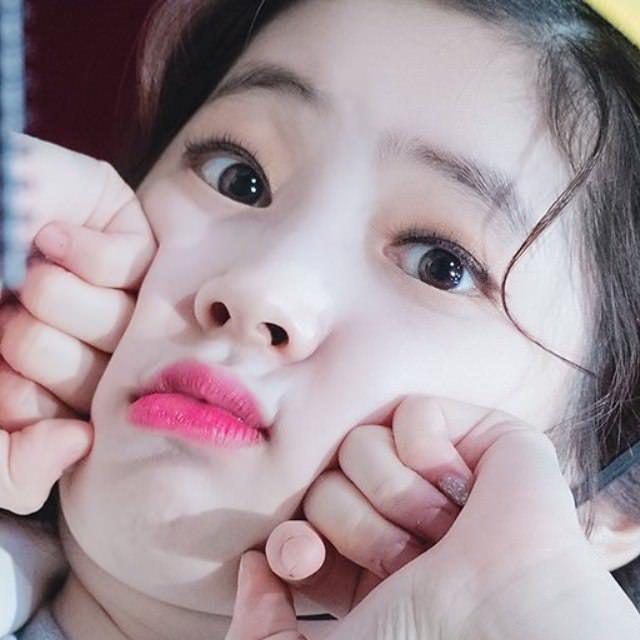 트와이스 멤버중 유일하게 무쌍인 김다현 | 인스티즈