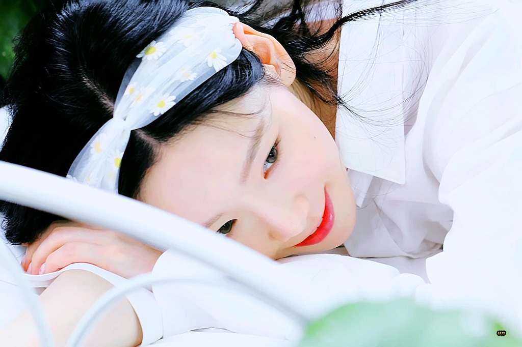 992820375F42B77B041EC8