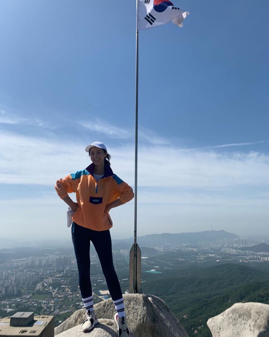 992CC04F5EE7876D117DC6