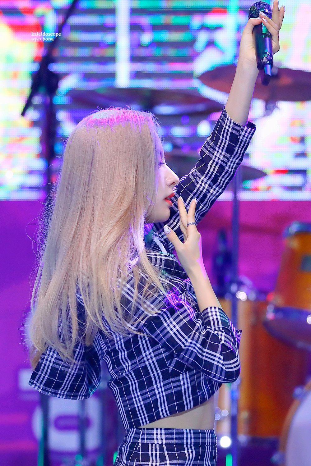 백금발머리 보나.jpgif | 인스티즈