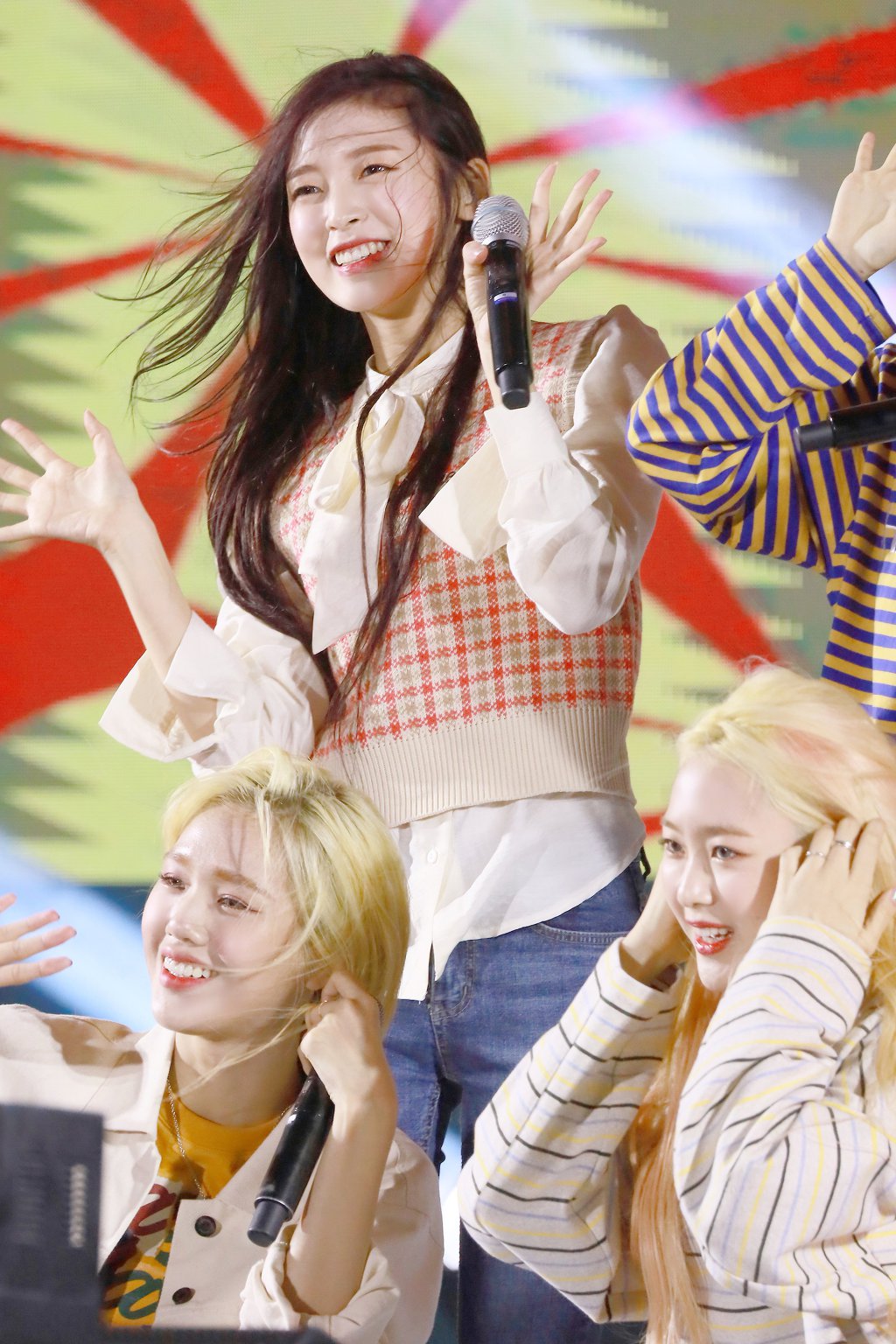 최예원 a.k.a 오마이걸 아린.jpgif | 인스티즈
