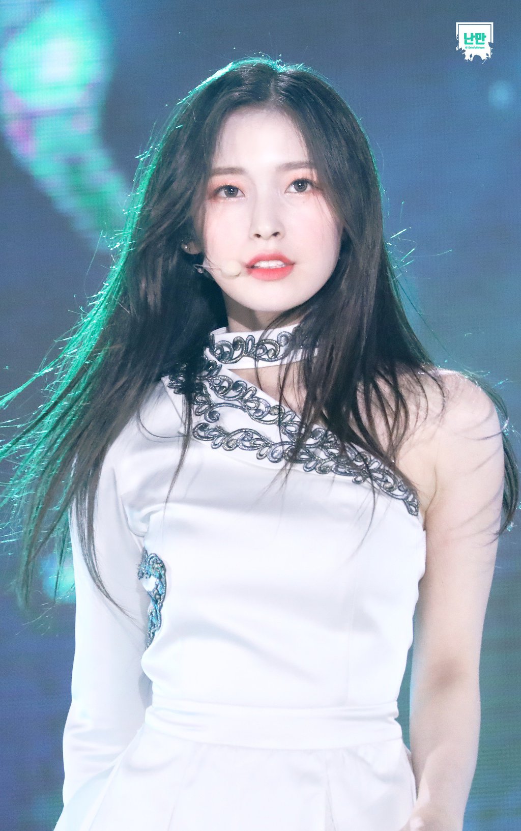 최예원 a.k.a 오마이걸 아린.jpgif | 인스티즈