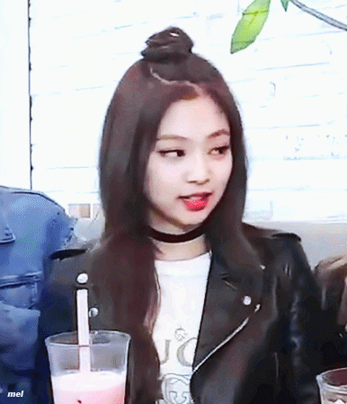 블랙핑크 제니 화살.GIF | 인스티즈