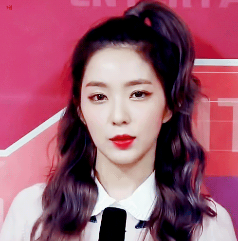 특유의 분위기를 갖고 있는 아이린.jpgif | 인스티즈