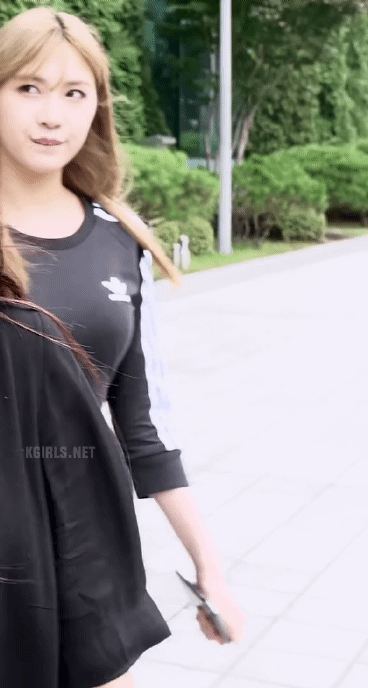 아디다스 원피스 입은 오하영.gif | 인스티즈