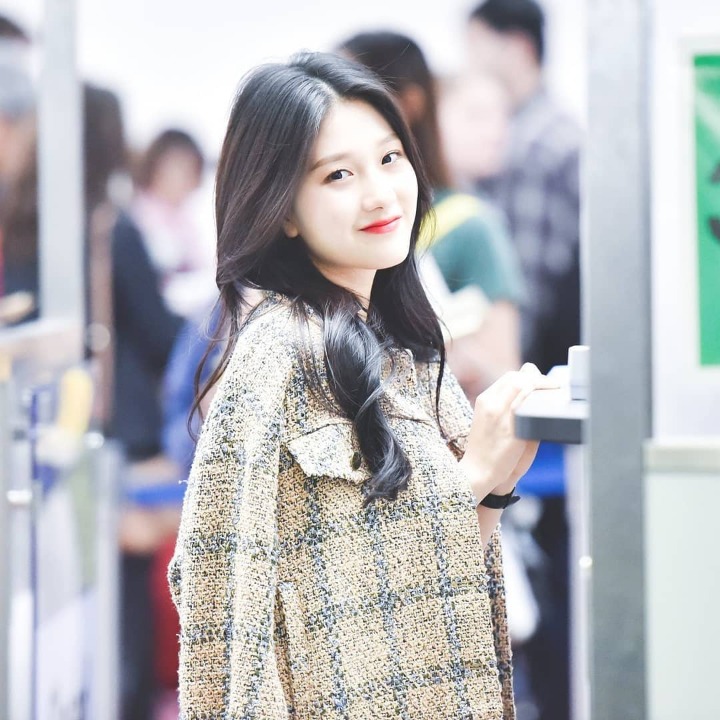 프로미스나인 이서연 | 인스티즈