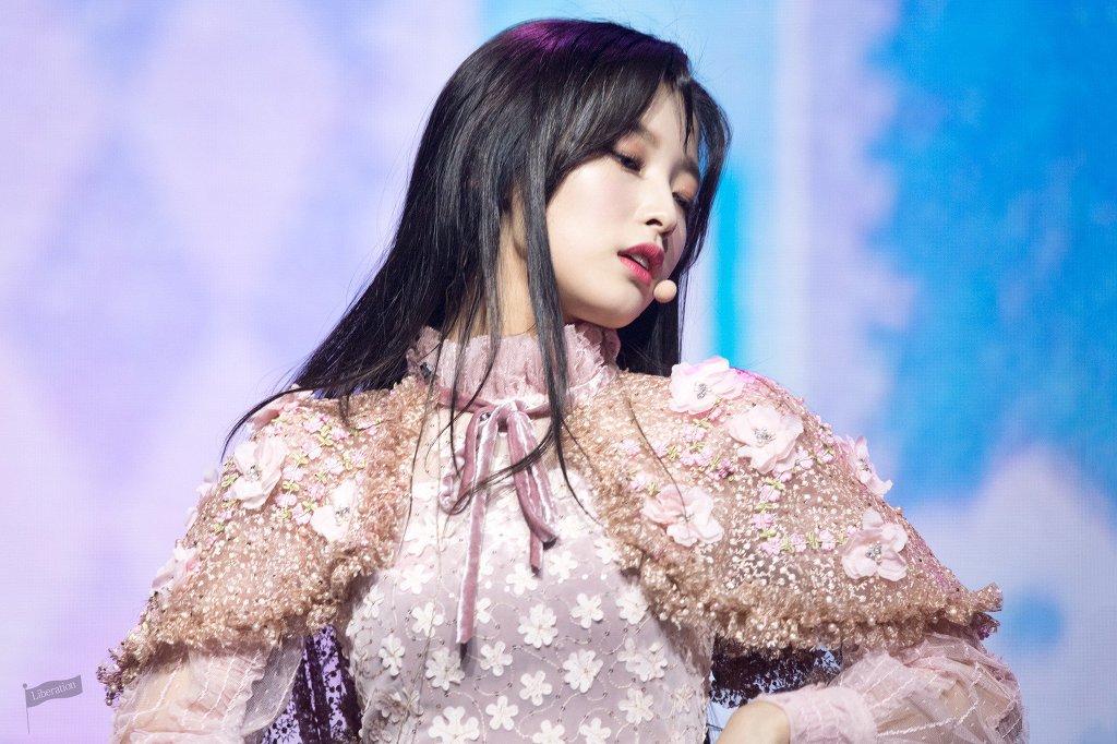최예원 a.k.a 오마이걸 아린.jpgif | 인스티즈