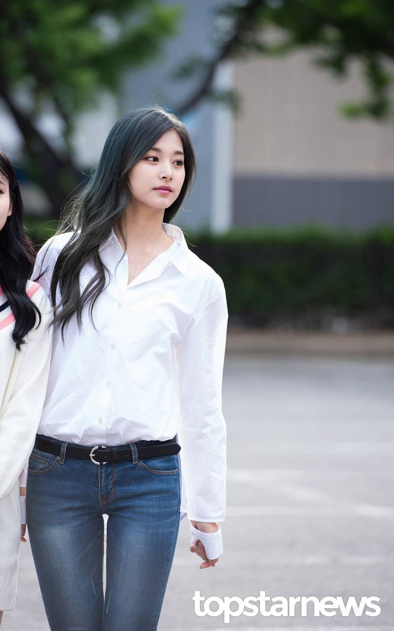 트와이스 신곡보고 생각난 청바지 핏 예쁜 여자연예인.jpg | 인스티즈