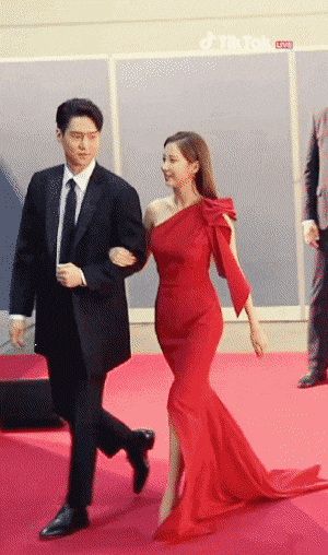 99FC9C425EE223001BDA9F