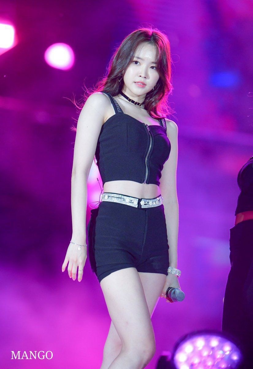이제는 섹시하기까지한 손나은 ㄷㄷ.jpgif | 인스티즈
