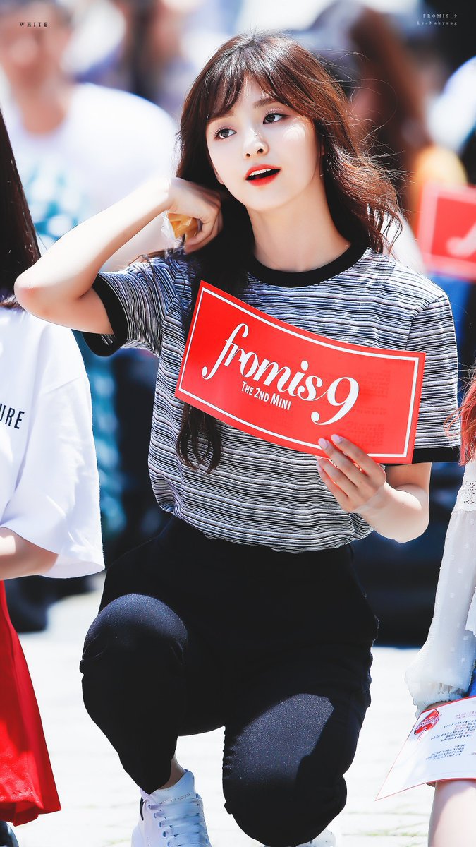 프로미스나인 이나경.gif | 인스티즈